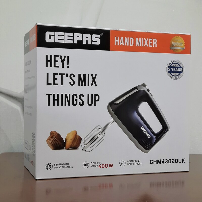 همزن دستی حرفه ای غذا و کیک جیپاس مدل GEEPAS GHM43020UK با ارسال رایگان