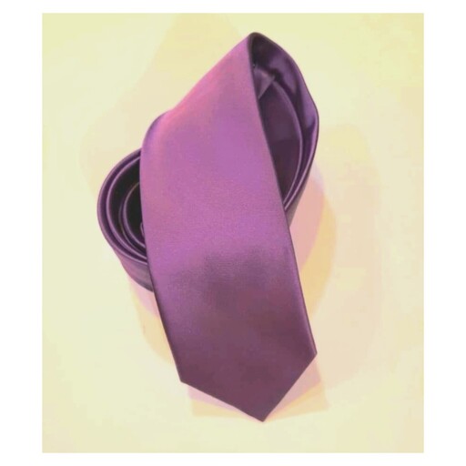 کراوات مردانه ساده رنگ یاسی پررنگ جنسی با کیفیت و خوش دوخت 
