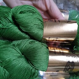 کاموا مرسریزه سارا 100 گرم دو رنگ سبز مناسب بافت زیربشقابی و رومیزی