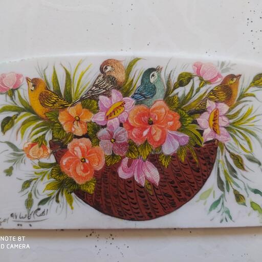 نقاشی گل و مرغ پردازی اعلا بر روی سطح استخوان شتر مناسب تابلویی ومناسب کادو یی به خصوص برای مسافران خارج از کشور 