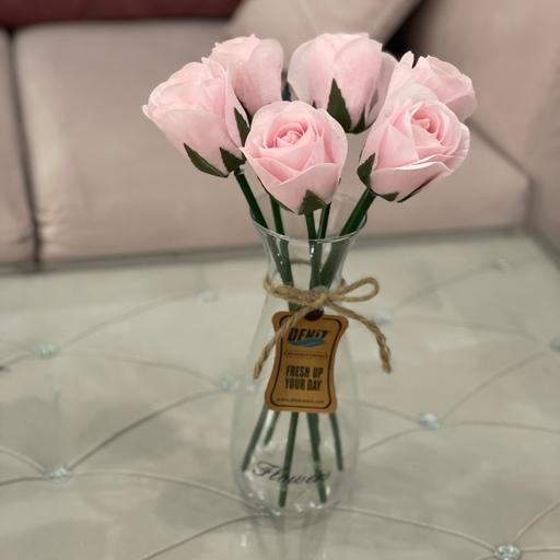 گل مصنوعی رز هلندی  به همراه گلدان در رنگ بندی متنوع