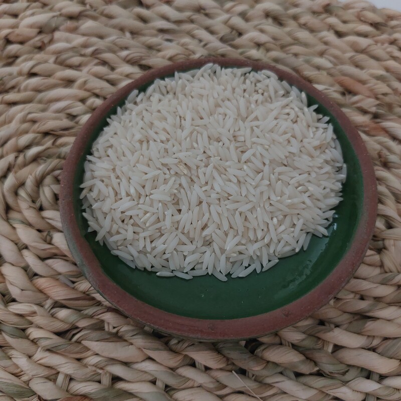 برنج دودی درشت هاشمی عطری بسیار قوی در کیسه های 10 کیلوگرمی 
