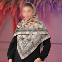 روسری دور دستدوز قواره 120 (120 تا 125) برند سوئیس گالری ( swiss gallery) رنگبندی دارد خنک و مناسب فصل (لیز نیست) 