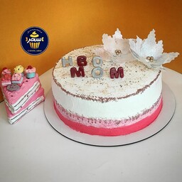 کیک تولد روز مادر ، وزن یک کیلو500 گرم ،مناسب 8تا10 نفر،با گل های ویفر پیپری خوراکی دست ساز تزیین شده، با فیلینگ خوشمزه