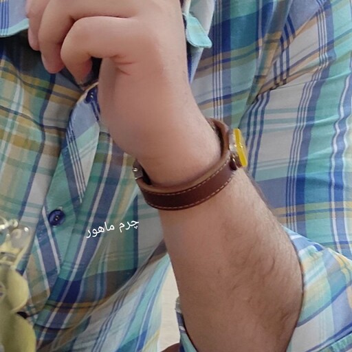 دستبند چرم طبیعی دو لایه  مزین  به عقیق شرف الشمس 