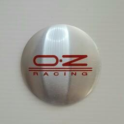 آرم وسط رینگ چرخ ماشین طرح OZ نما استیل نوشته قرمز(مناسب همه رینگهای اسپرت با دهنه سایز 030)