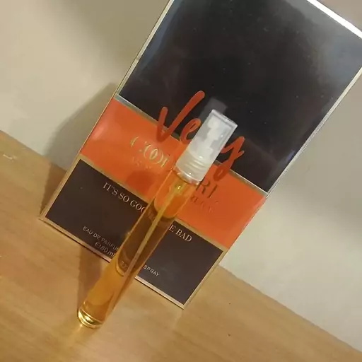 دکانت عطر  گود گرل قرمز مشکی 10 میل زنانه تهیه شده از شیشه عطر های کوالیتی خالص و بدون افزودنی غلظت ادو پرفیوم عطر جیبی