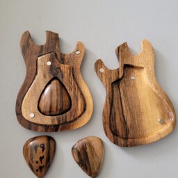 باکس پیک گیتار بهمراه پیک گیتار چوبی دستساز چوبی گالری  