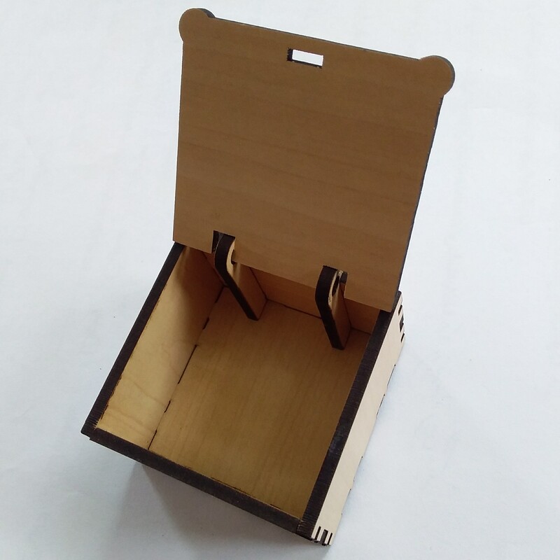 جعبه سکه و گیفت چوبی طرح یاعلی مدل 002 به همراه ربان ویژه عید غدیر