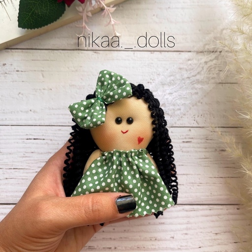 عروسک اویز  مو کاموایی سبز 