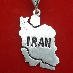 پلاک گردنی نقشه ایران کد 193 هم مردانه و هم زنانه اسپرت وزن 3 گرم ابعاد 1 و نیم در  2 و نیم عیار 925 کیفیت عالی 