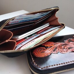 کیف پول  زنانه چرم طبیعی و حکاکی شده با دست