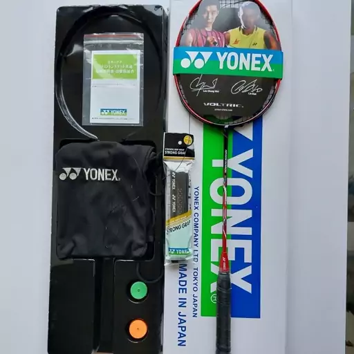 راکت بدمینتون YONEX NANO GARBON 700