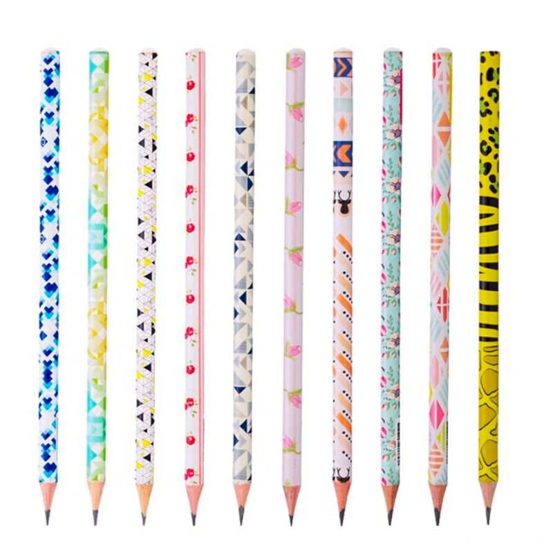 مداد مشکی بدنه طرحدار پیکاسو       مداد مشکی  برند پیکاسو دارای طرح های رنگی و جدید