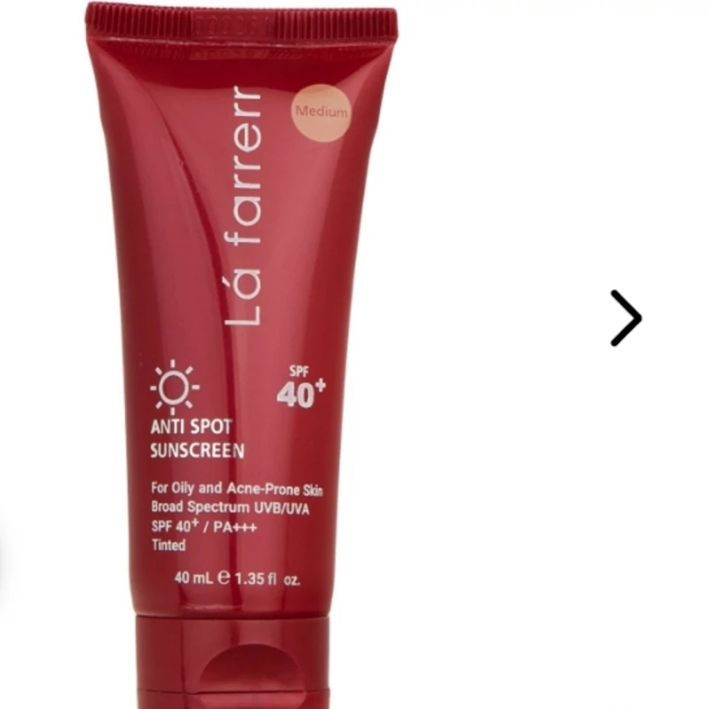 لافارر  - کرم ضد آفتاب و ضد لک مناسب پوست های چرب و مستعد جوش SPF 40 مدل Bronze حجم 40 میلی لیتر تاریخ انقضا 1405  