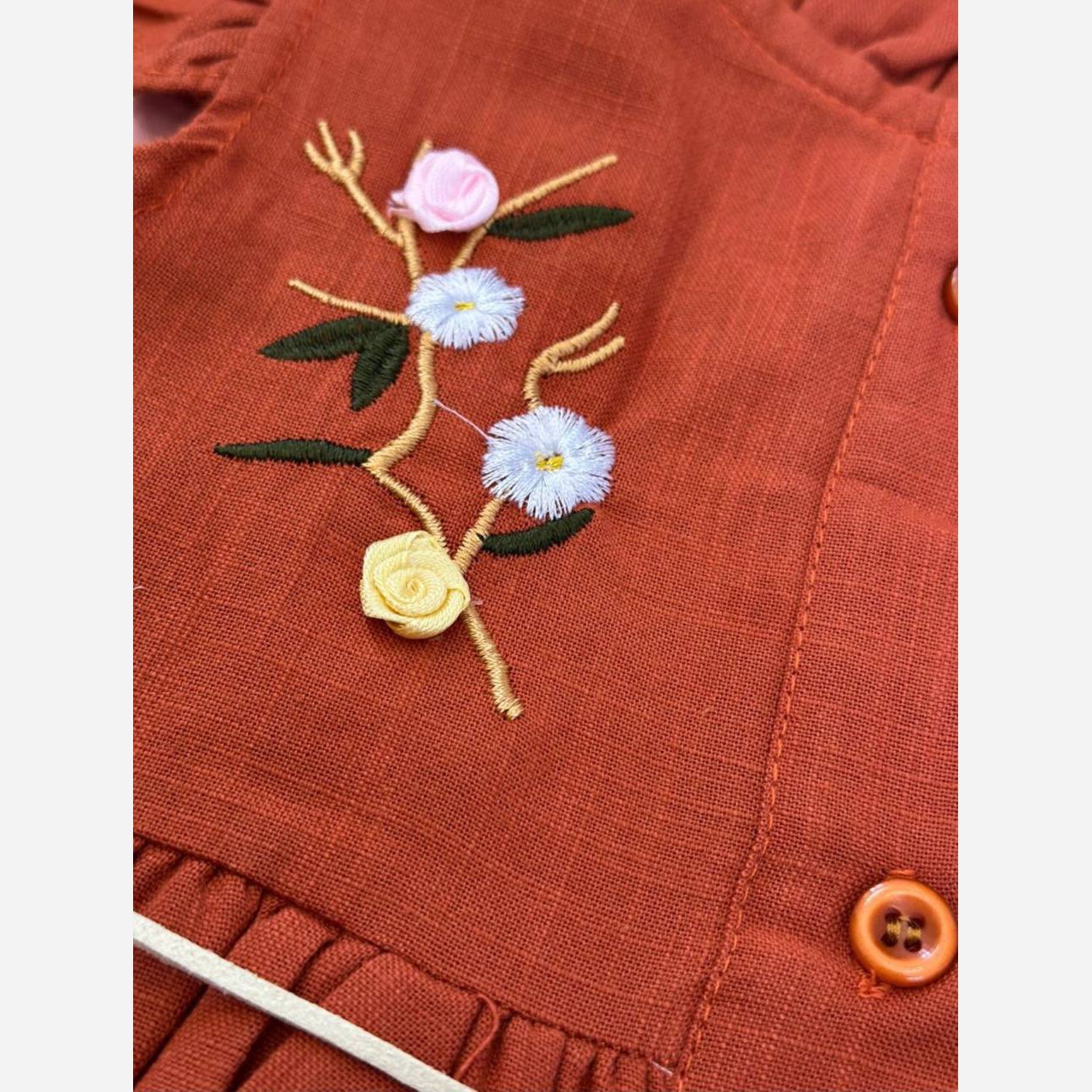 پیراهن دخترانه لینن یقه گلدوزی  2 تا 8سال