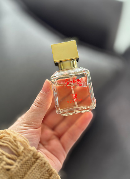 عطر باکارات رژ زرد 540 روونا