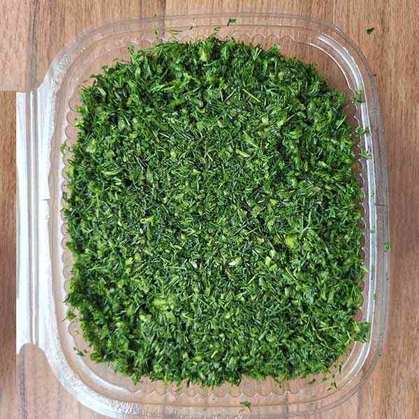 سبزی پلویی خرد شده 500 گرم (پس کرایه)