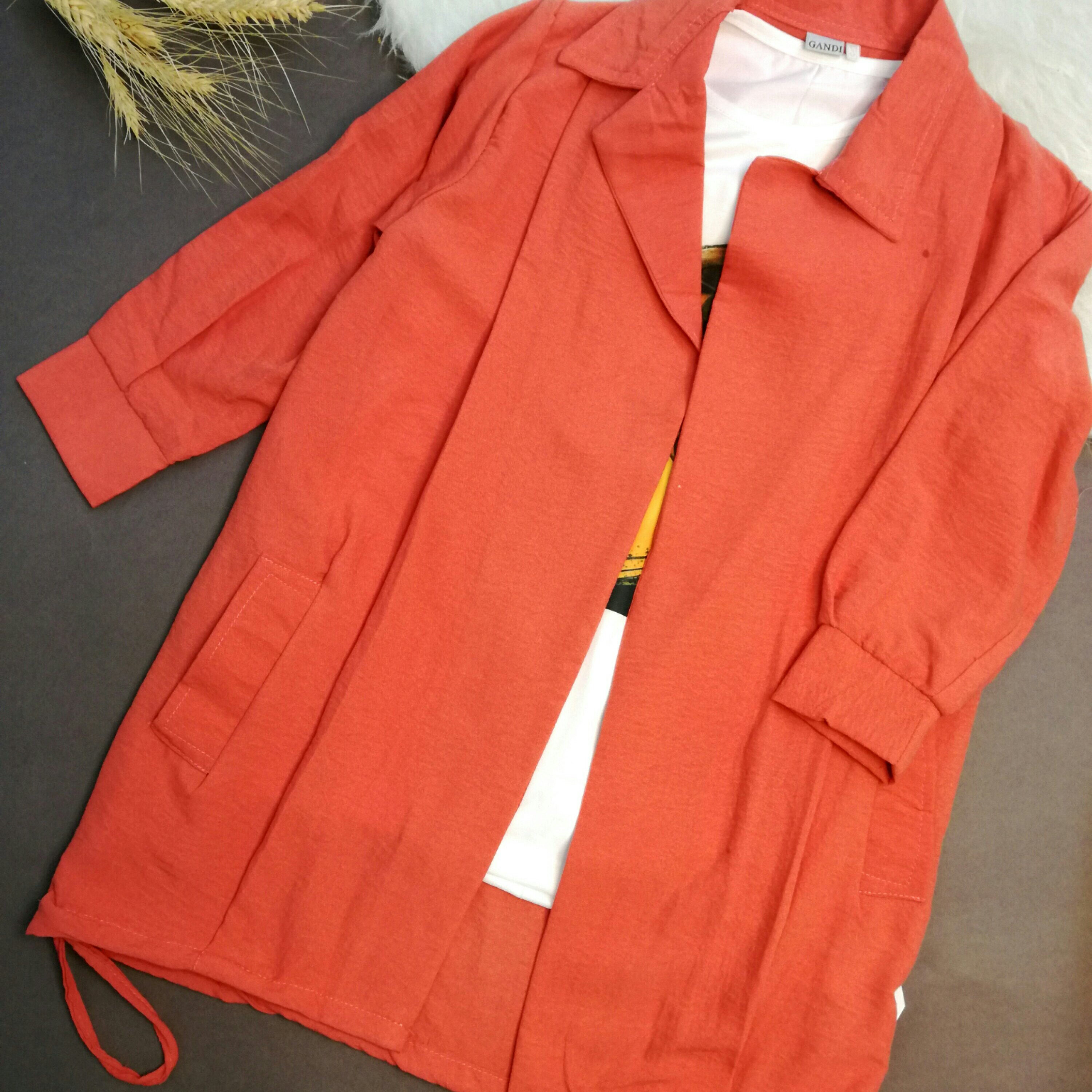 مانتو رویی پشت گلدوزی شده + سارافن در 4 رنگ مناسب 8 تا 13 سال