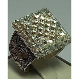 انگشتری جواهری سلطنتی زیبا طلعلو عالی(سختی10) دستساز بارکاب قلم زنی گل و آهو