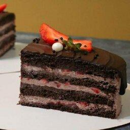 کیک شکلاتی توت فرنگی
