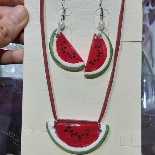 نیم ست گردنبند و گوشواره هندوانه سرامیکی دستساز (ویژه شب یلدا)