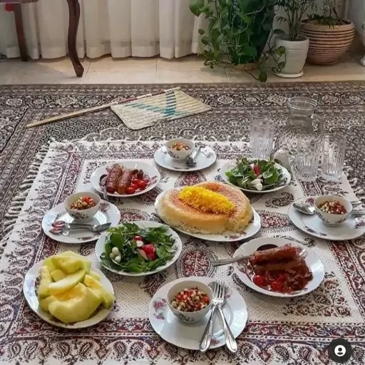 سفره ورومیزی قلمکاری سنتی سایز 1در1متر. 