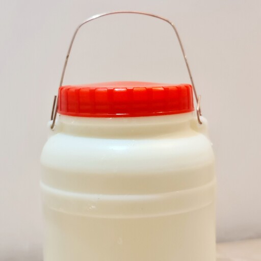 ماست پرچرب رویه دار  دو کیلویی دشت آدینه تهیه شده از شیر تازه 