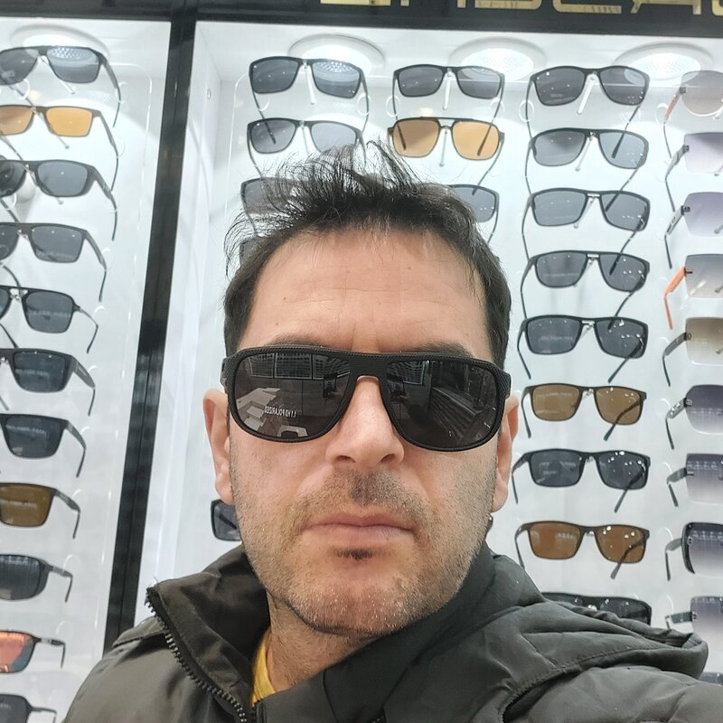 عینک آفتابی اسپرت مردانه مارک اوگا مورل لنز یووی استاندارد و پلاریزه(رنگ مشکی )
