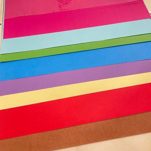کاغذ رنگی درجه یک بسته 15 عددی(چند رنگ)