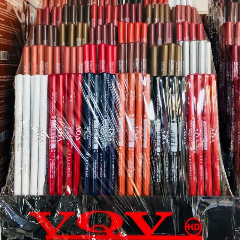 خط لب و مداد چشم VQV  رنگ بندی فوق العاده قیمت بی نظیر 