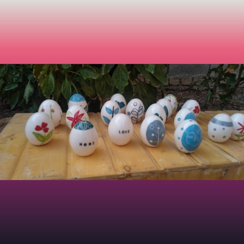 تخم مرغ      سرامیکی تزئینی         با طرح های متفاوت 