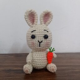 عروسک خرگوش کوچولو (نماد سال 1402)