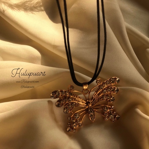 گردنبند Hulupuart طرح Golden Butterfly 