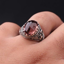 انگشتر الکساندریت تراش الماسی خاص اصل ( انگشتر مردانه )