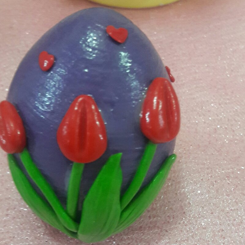 تخم مرغ سفالی با گل لاله قابل شستشو و سفارش در رنگ و طرحهای دلخواه شما