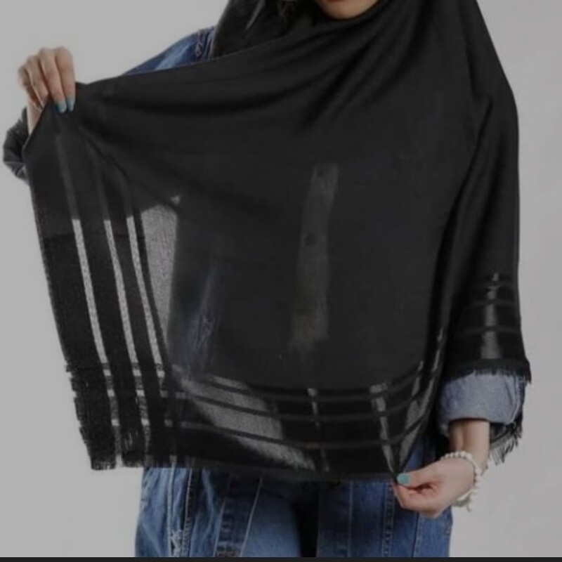 روسری مشکی نخی معلمی قواره 110 حاشیه دار ایست عالی روی سر تکی به قیمت عمده