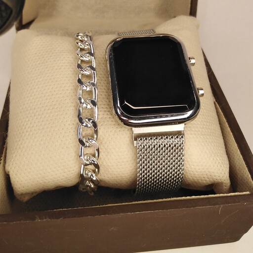 ست ساعت و دستبند کارتیر نقره ای به همراه جعبه کادو 