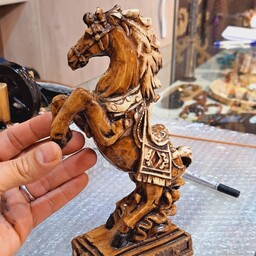 مجسمه اسب دونده تندیس اسب فنگشوییئ نماد اسب دونده تابلو اسب فنگ شوییئ اسب وحشی سلما گالری در باسلام