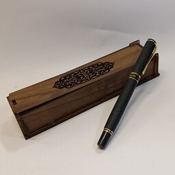 روان نویس  جعبه دار شیک کادویی لاکچری قابل حکاکی همراه جعبه کادویی چوبی 1