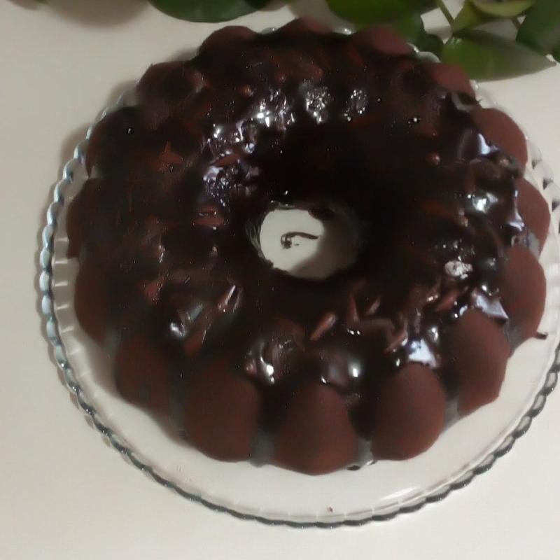 کیک دبل چاکلت تیره با روکش شکلاتی 