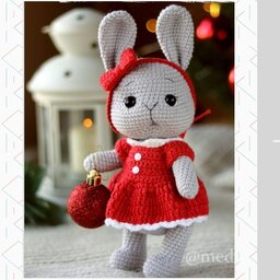 عروسک بافتنی خرگوش نماد سال جدید .عیدی خاص و زیبا .مناسب یادگاری و هدیه دادن 