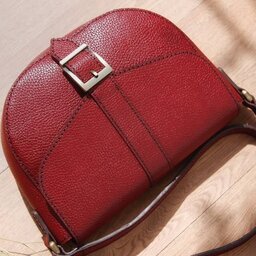 کیف دوشی زنانه با چرم طبیعی قابل اجرا در رنگ های مختلف کد5100