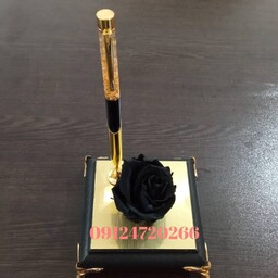باکس خودکار روکش طلا گلدفویل دار مشکی روکش طلا به همراه گل رز وحک اسم رایگان به همراه شناسنامه