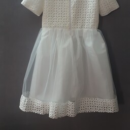 پیراهن مجلسی دخترانه گیپور سفید مناسب برای 6تا 7 سال بسیار شیک و زیبا
