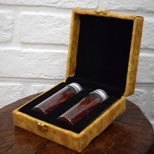 زعفران کادویی جعبه هدیه زعفران با 4 گرم زعفران سوپر نگین (صادراتی) در جعبه مخملی
