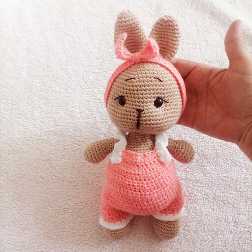 عروسک دستبافت  طرح خرگوش  دلبر و دوست داشتنی با  و ارسال رایگان 