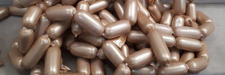 سوسیس و کالباس خانگی ماه