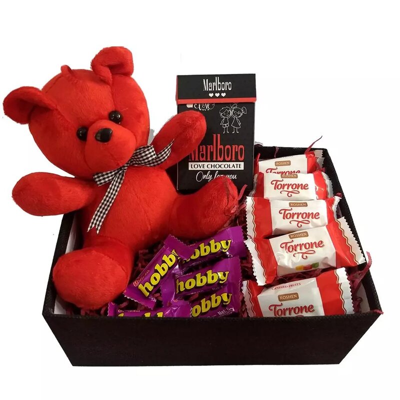 جعبه هدیه خرس و شکلات کادو شیک تولد