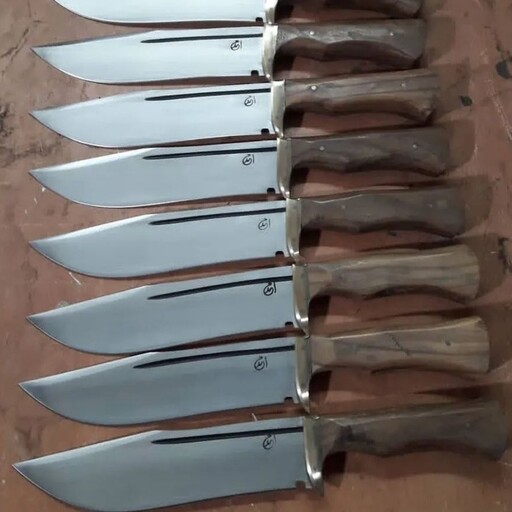 چاقو شکاری سنتی زنجان دست ساز خودم قابل استفاده در آشپزخانه و قصابی تیز و برنده میباشد